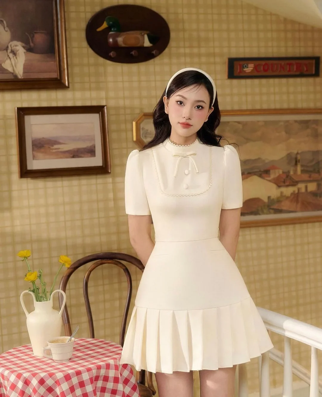 Ảnh 3 của Váy cổ nơ trắng kem Jessie Dress
