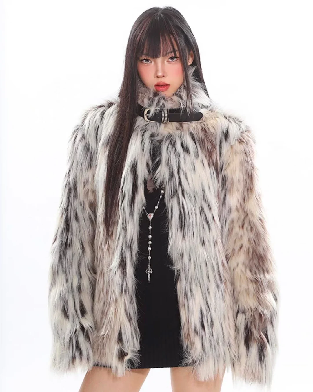 Photo 10 of Áo khoác lông cổ cao nữ oversize xám