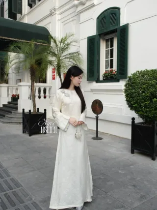 Photo 4 of Áo dài nữ cách tân trắng Bích Dao Nhi