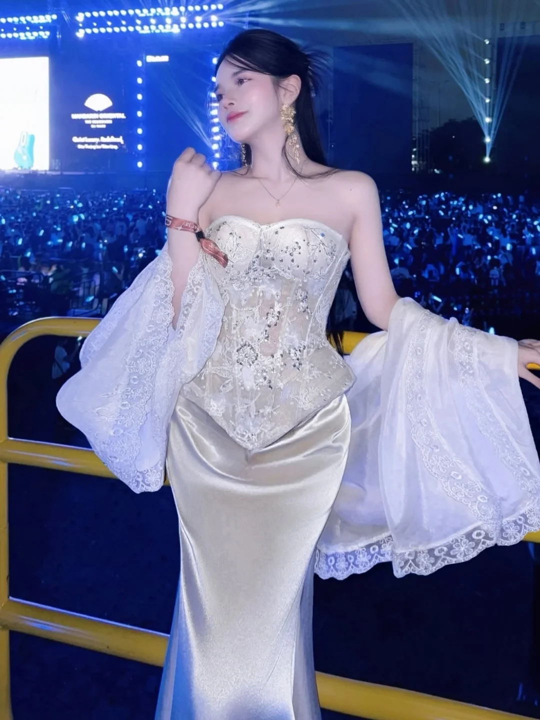 Ảnh 4 của Set váy lụa đá pha lê corset SK0008