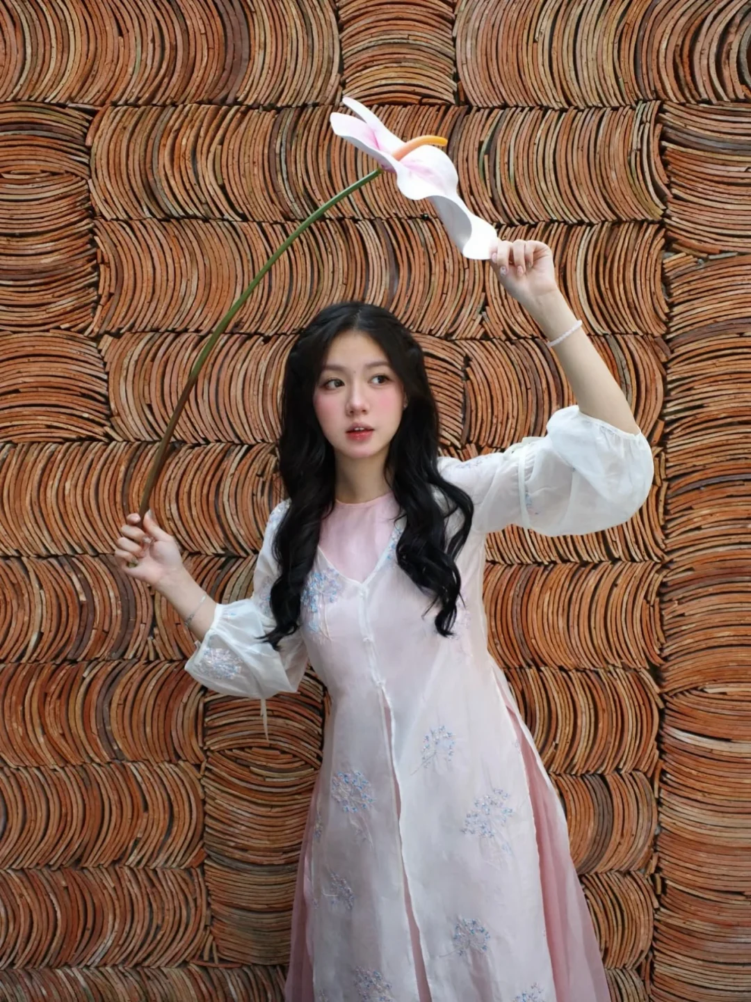 Photo 8 of Áo dài yếm hồng thêu hoa Lollie Studio