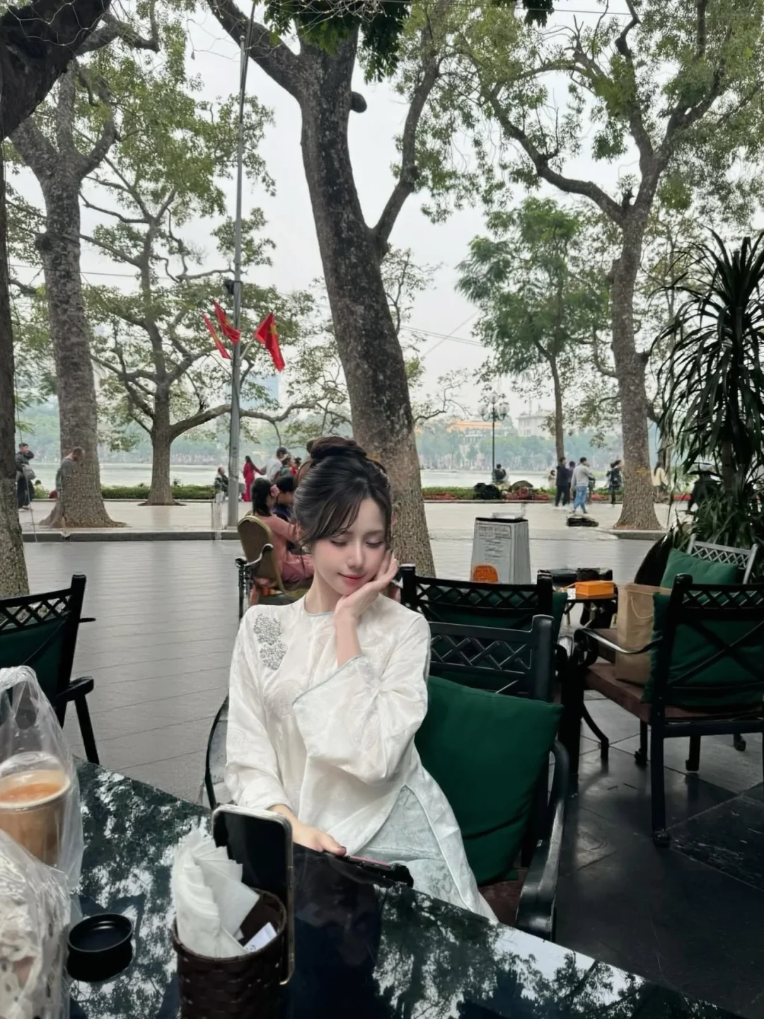 Photo 6 of Áo dài nữ cách tân trắng Bích Dao Nhi