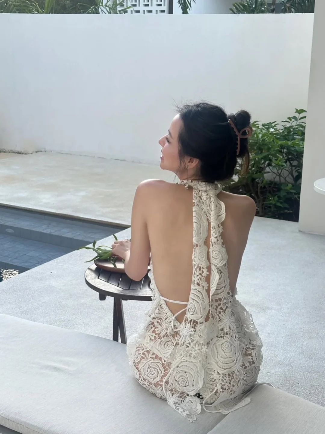Photo 8 of Váy ren trắng dài một vai Vera