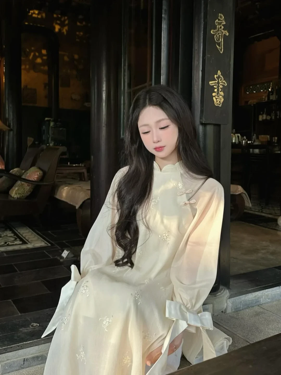 Photo 9 of Áo dài Mộc Miên trắng cách tân nữ