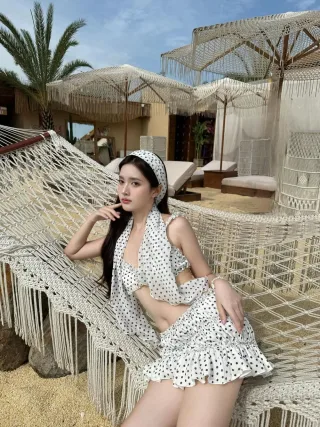 Photo 4 of Set bikini chấm bi Amelie Maris SB0001