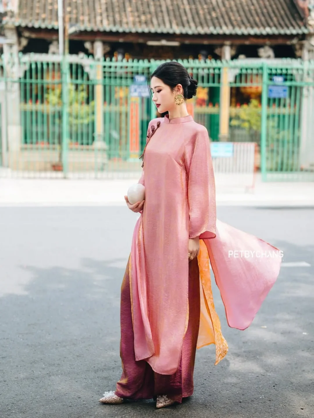 Photo 9 of Áo dài cách tân hồng nữ Petbychang DH0015