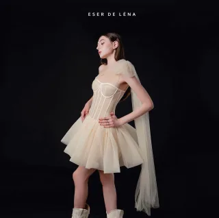 Ảnh 1 của Váy tiệc tulle ngắn kem Eser de Léna