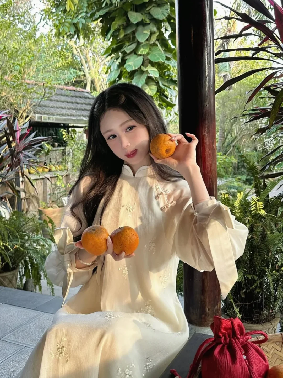 Photo 10 of Áo dài Mộc Miên trắng cách tân nữ
