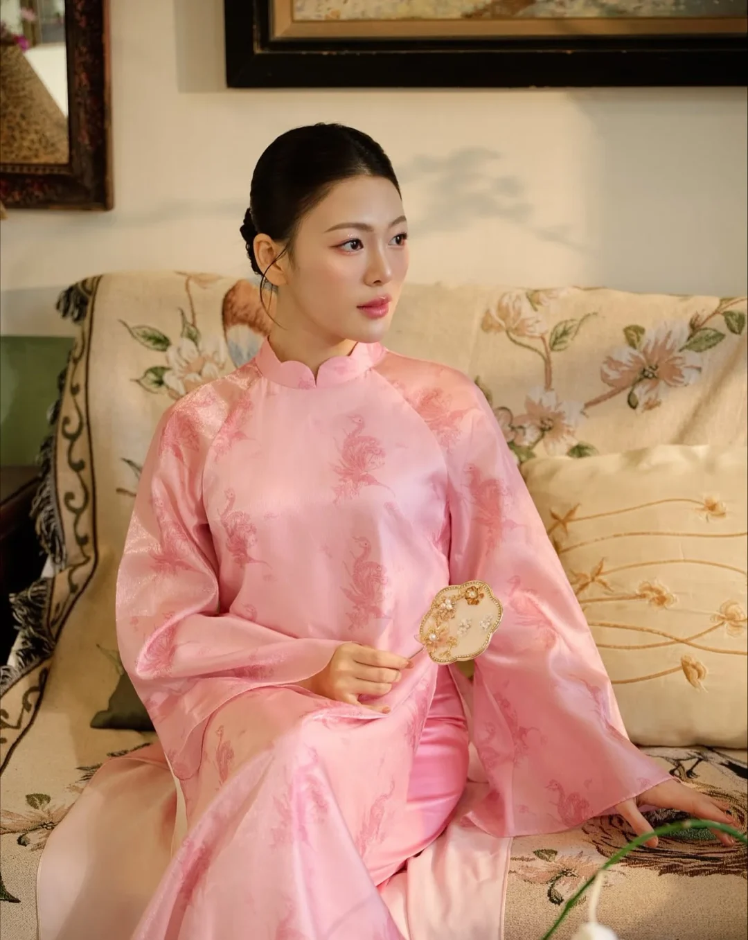 Photo 4 of Áo dài tơ hồng Thy Loan size S Lalin