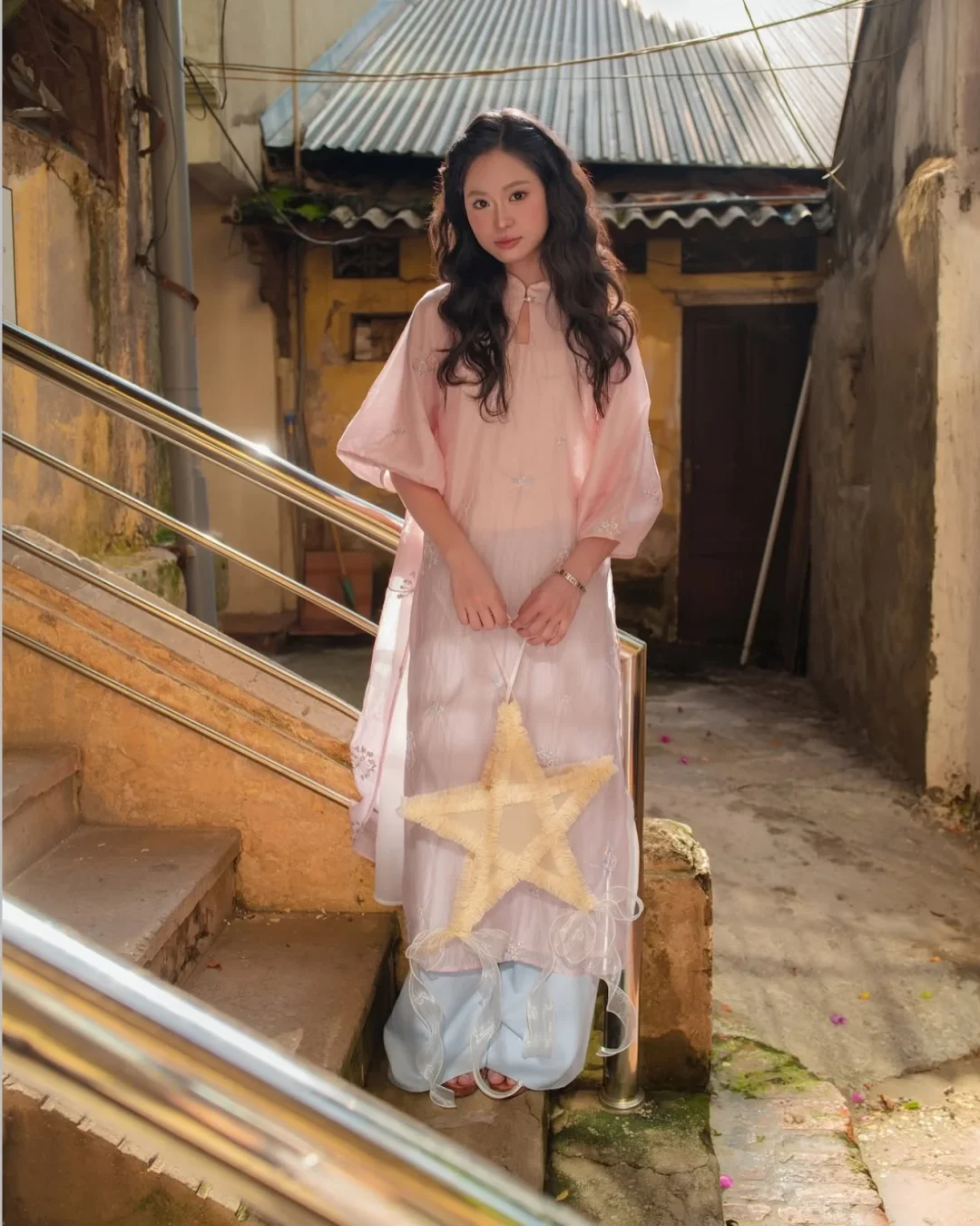Ảnh 6 của Áo dài hồng cách tân Naked by V size M