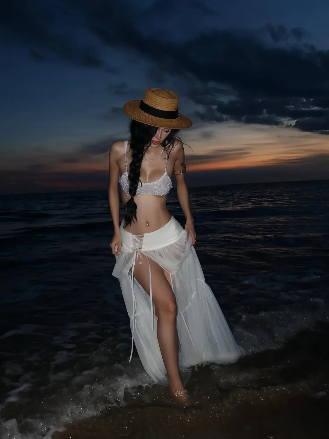 Ảnh 5 của Set bra váy voan trắng Aura Tulia