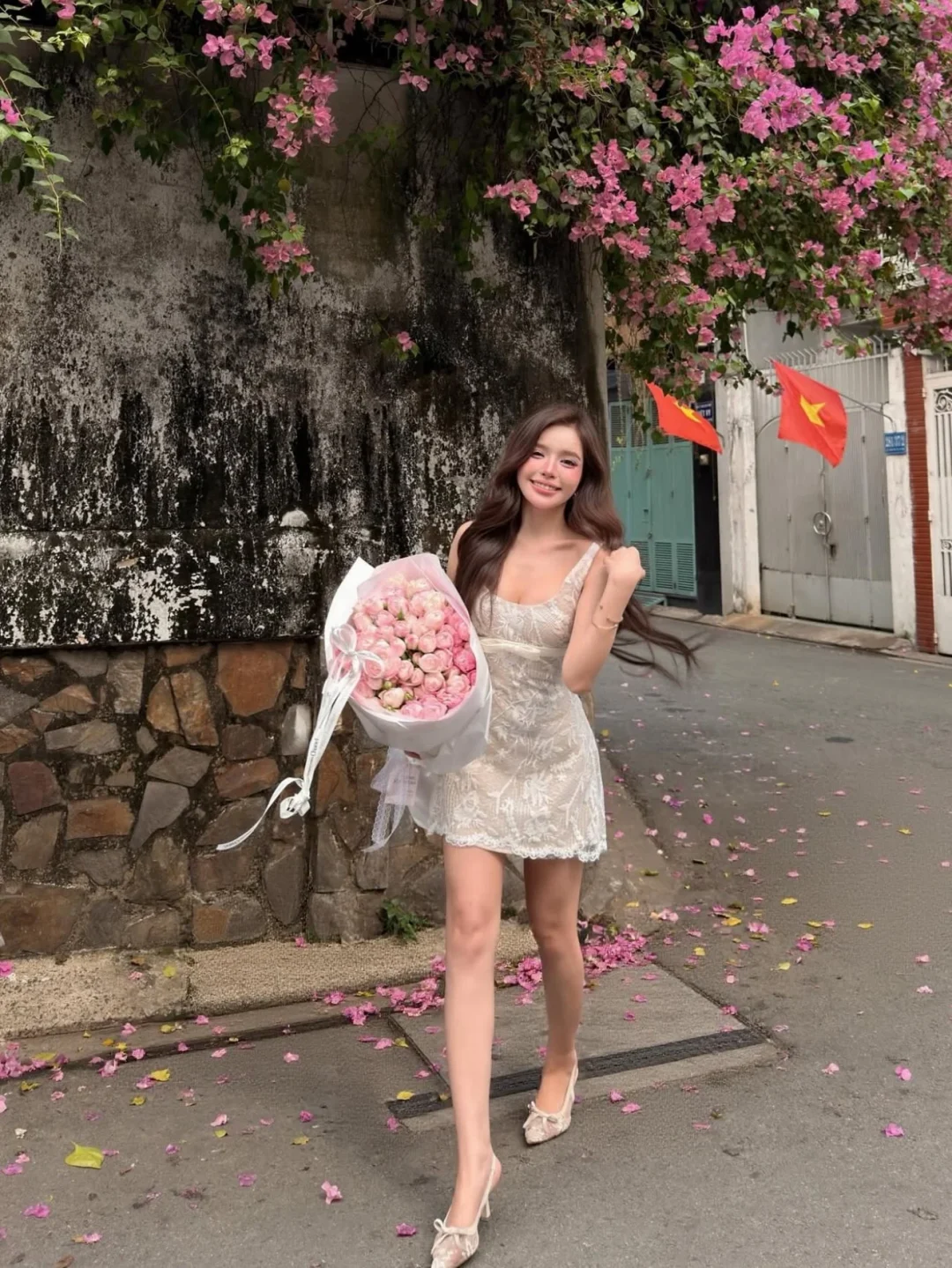 Photo 9 of Váy ren trắng ngắn Lume Dress Mirae