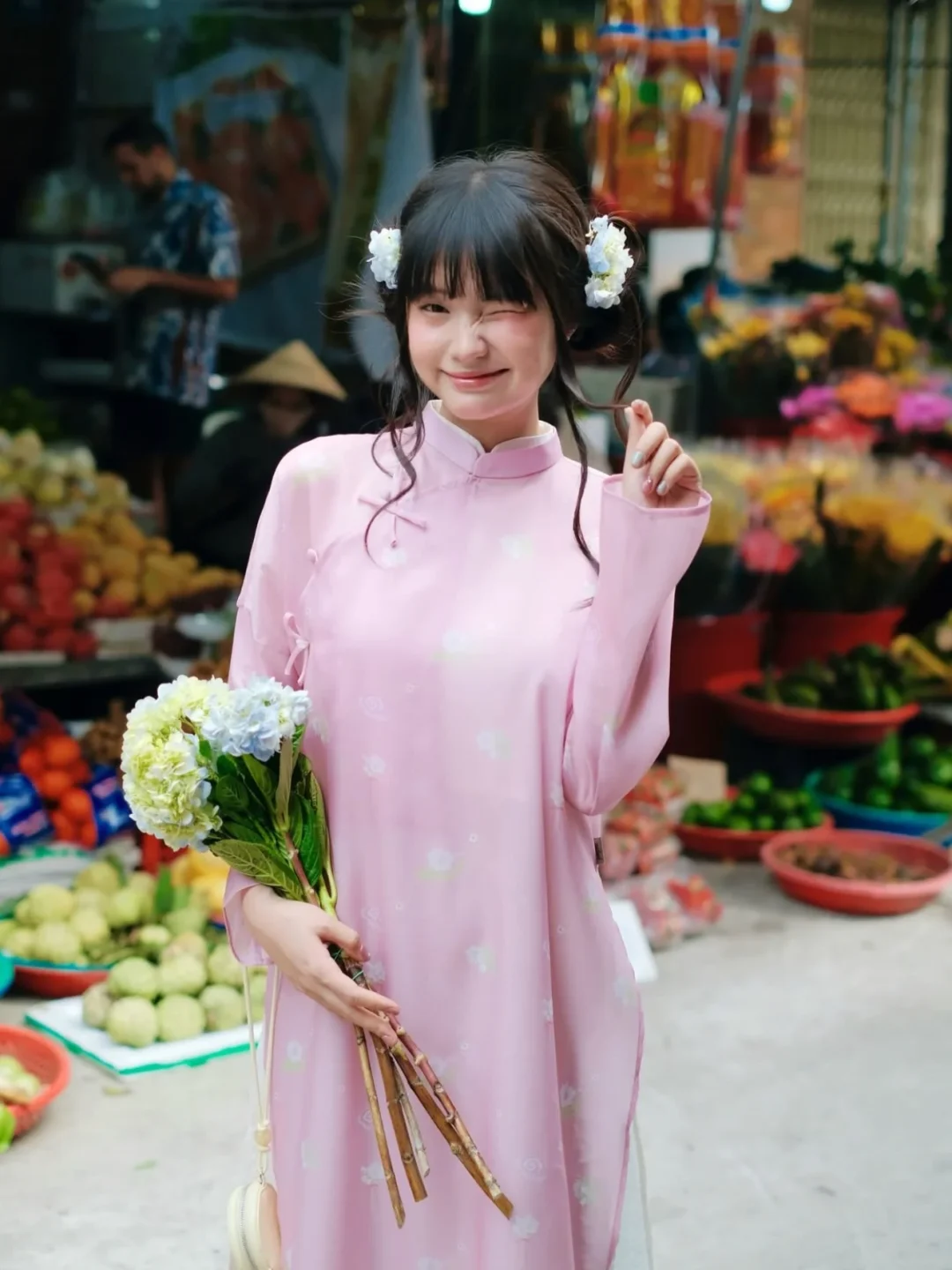 Ảnh 4 của Áo dài cách tân hồng lụa Naked by V