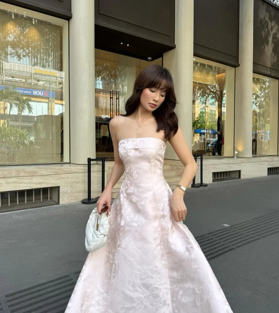 Photo 2 of Váy dự tiệc hồng strapless Diana Dress