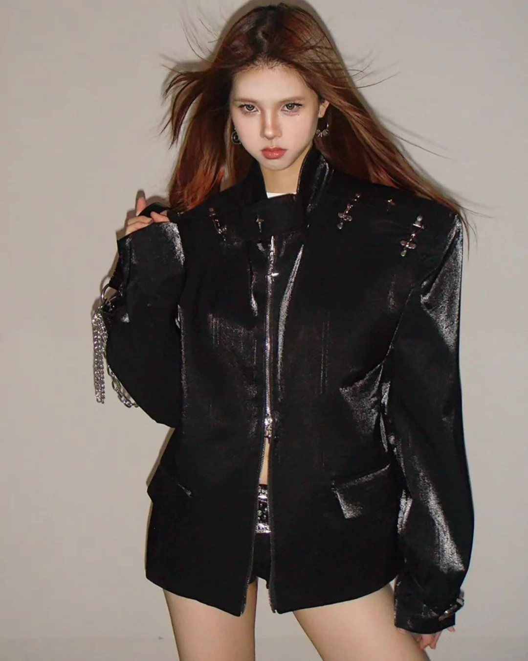 Ảnh 7 của Áo blazer đen bóng nữ UNCMHISEX AD0007