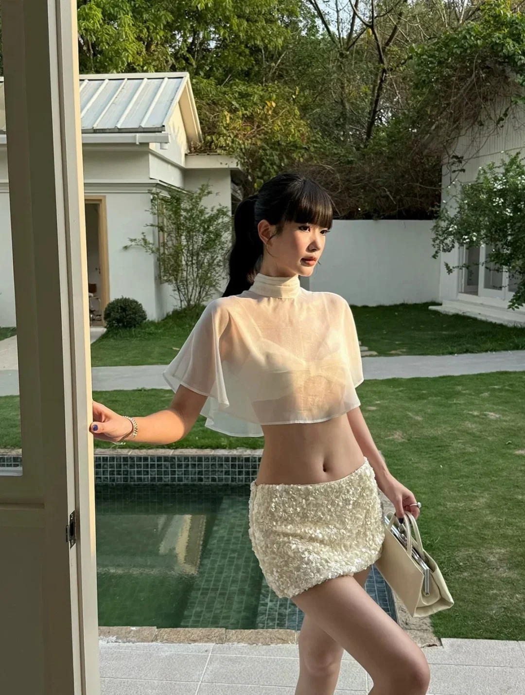 Photo 10 of Set váy sequin kèm cape Venuie nữ