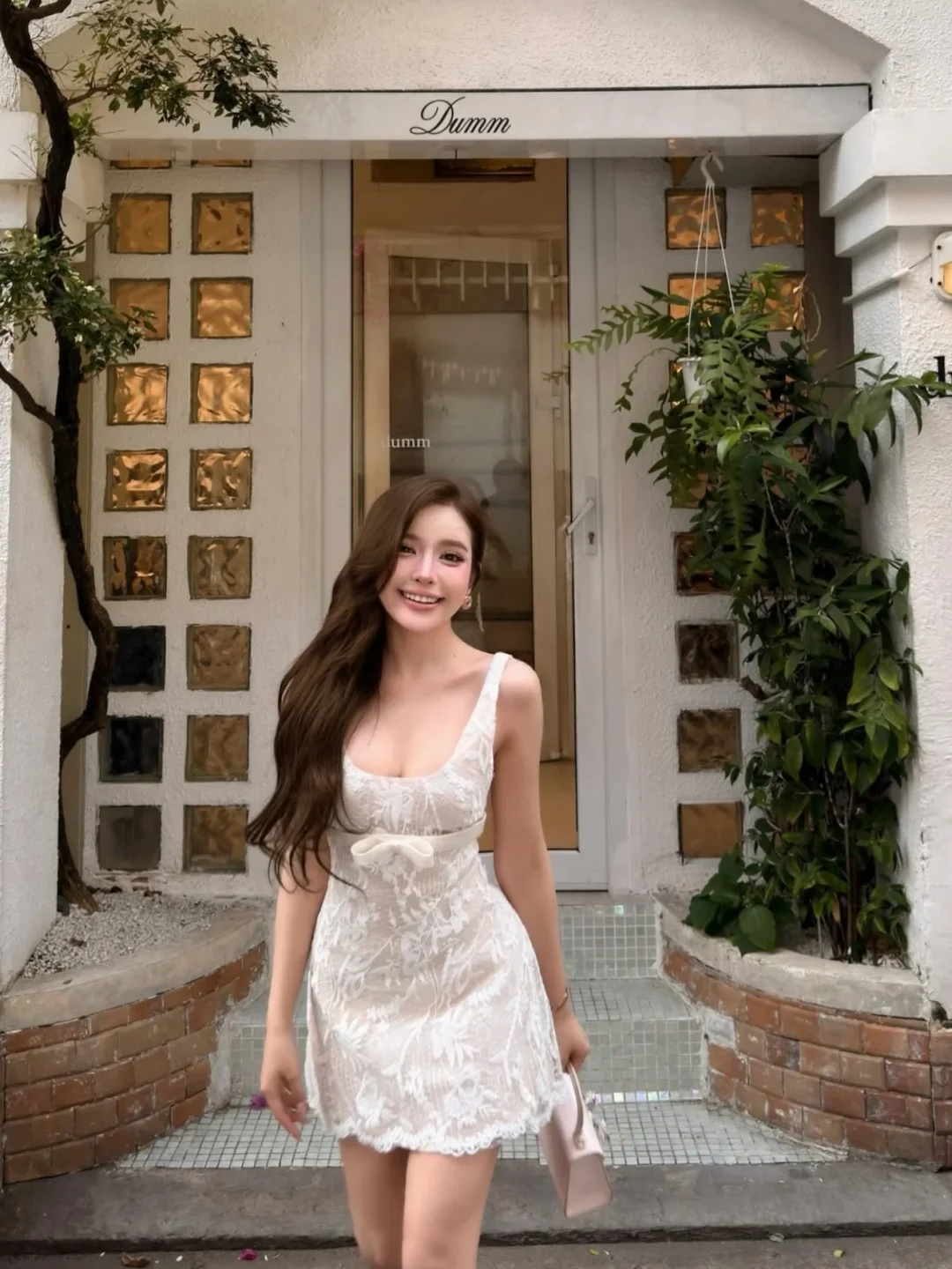 Photo 2 of Váy ren trắng ngắn Lume Dress Mirae