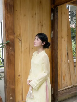 Ảnh 2 của Áo dài Thanh Anh cách tân vàng nhạt nữ