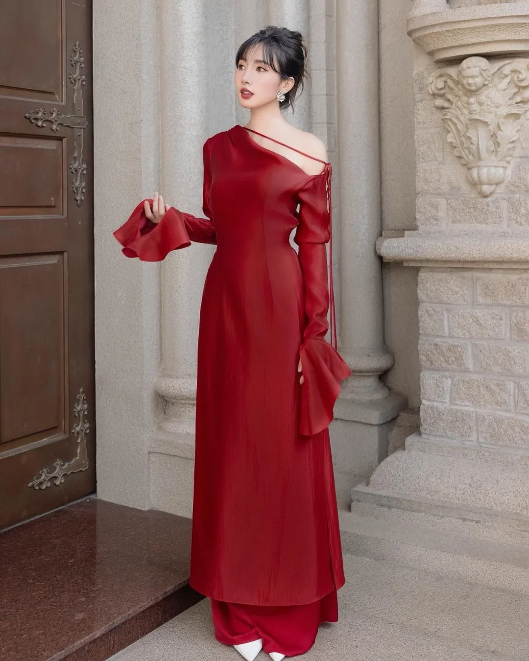 Ảnh 2 của Áo dài Carina đỏ cách tân nữ