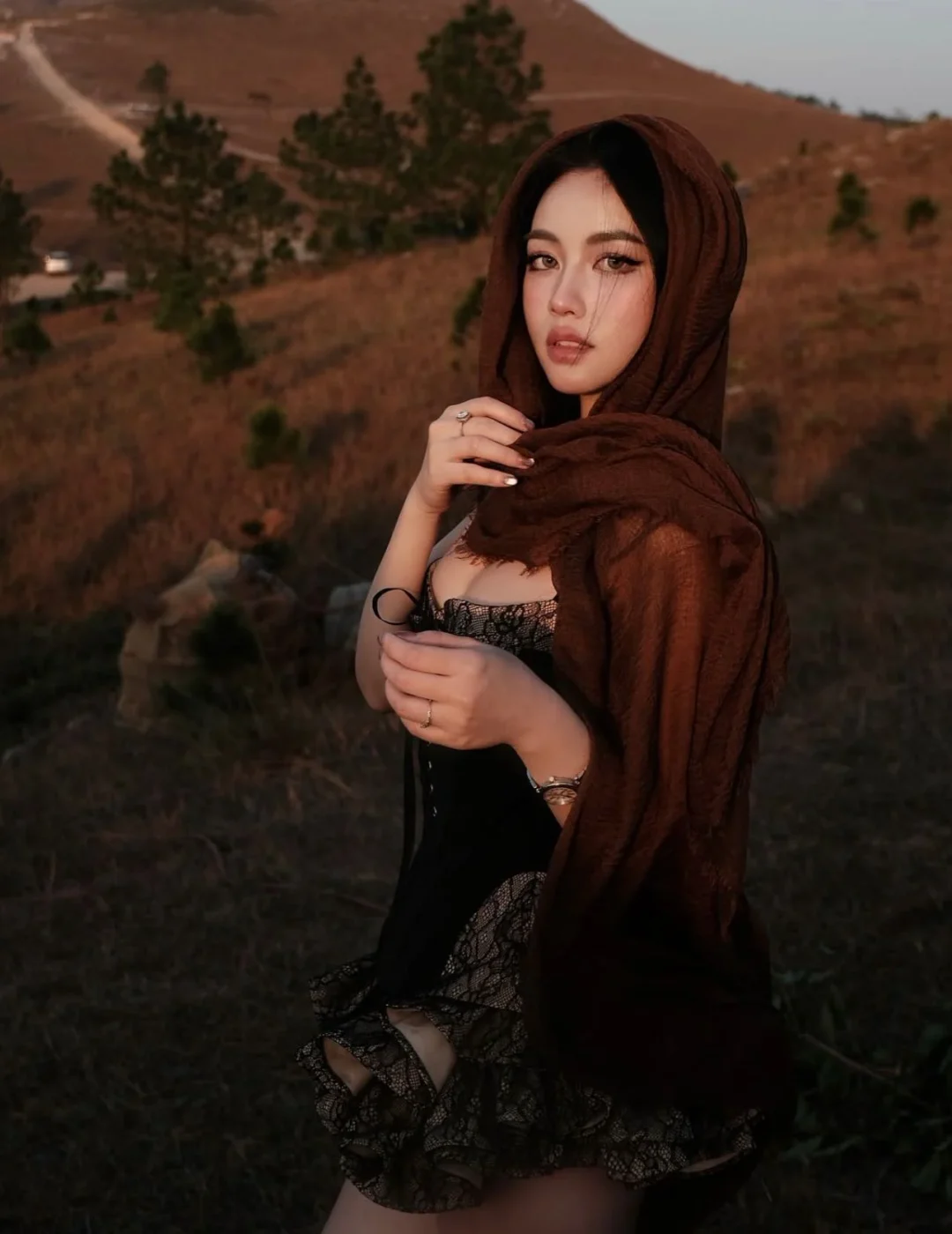 Ảnh 8 của Set Poison ren đen Lsoul size M nữ