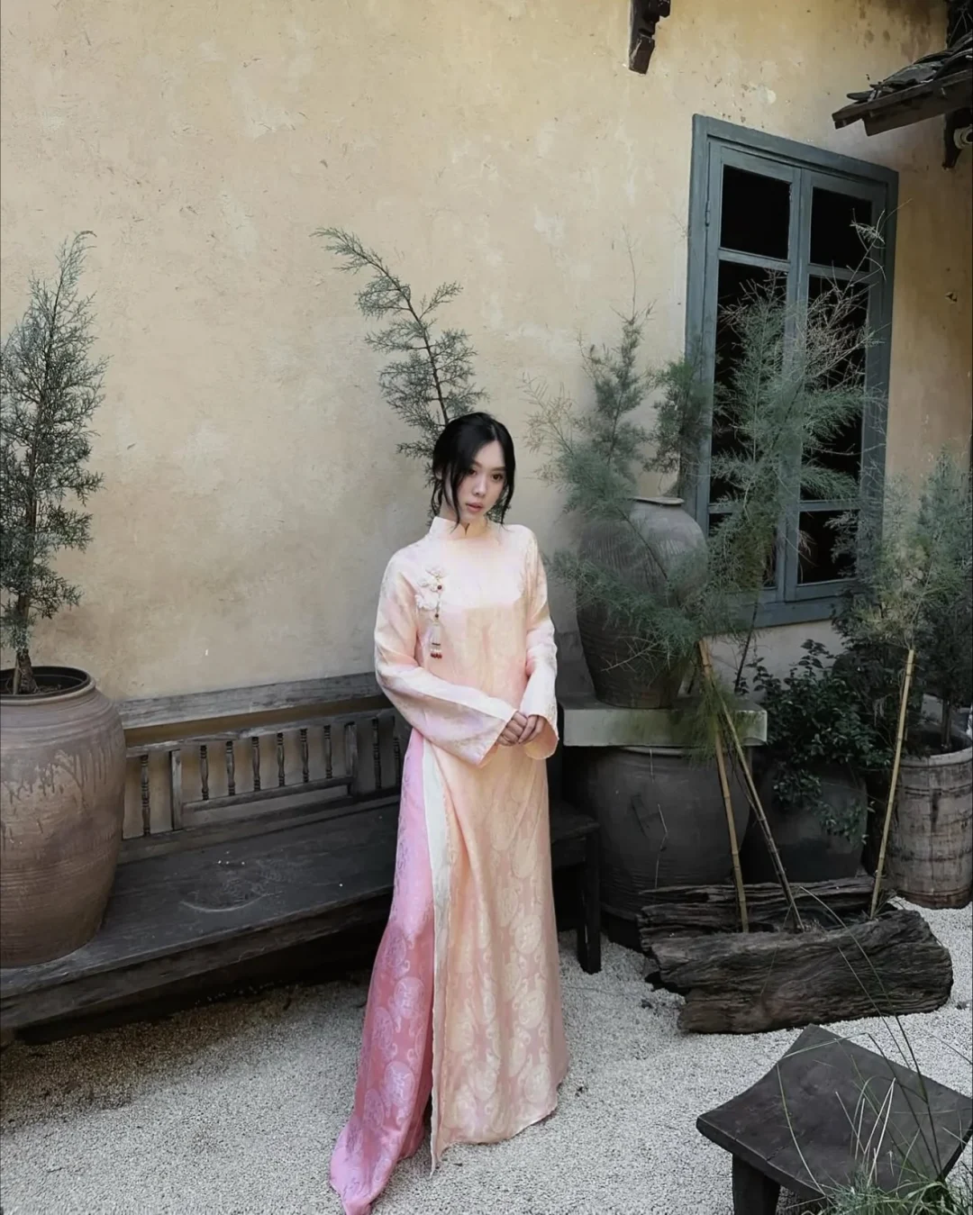 Photo 4 of Áo dài 4 tà cam hồng Renée Studio