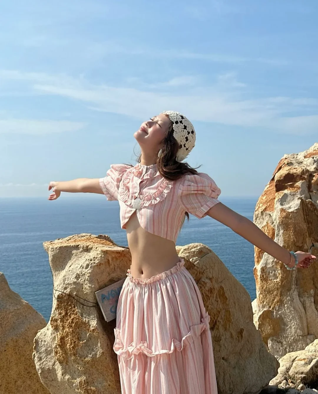 Photo 3 of Set Lullaby SH0003 Crop Top Váy Sọc Hồng Nữ
