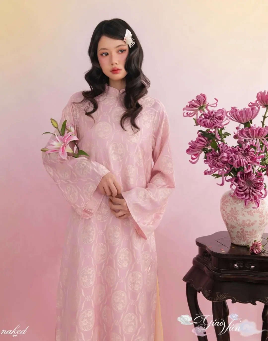 Ảnh 4 của Áo dài Thủy Tiên cách tân nữ Naked by V