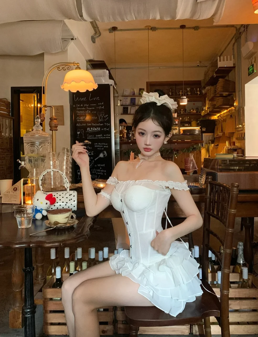 Ảnh 4 của Set áo corset ren trắng Million Lotus