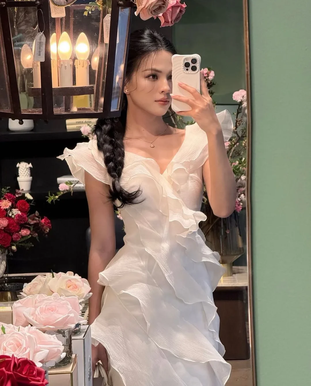 Photo 3 of Váy tiệc trắng Rosanie NAN size S