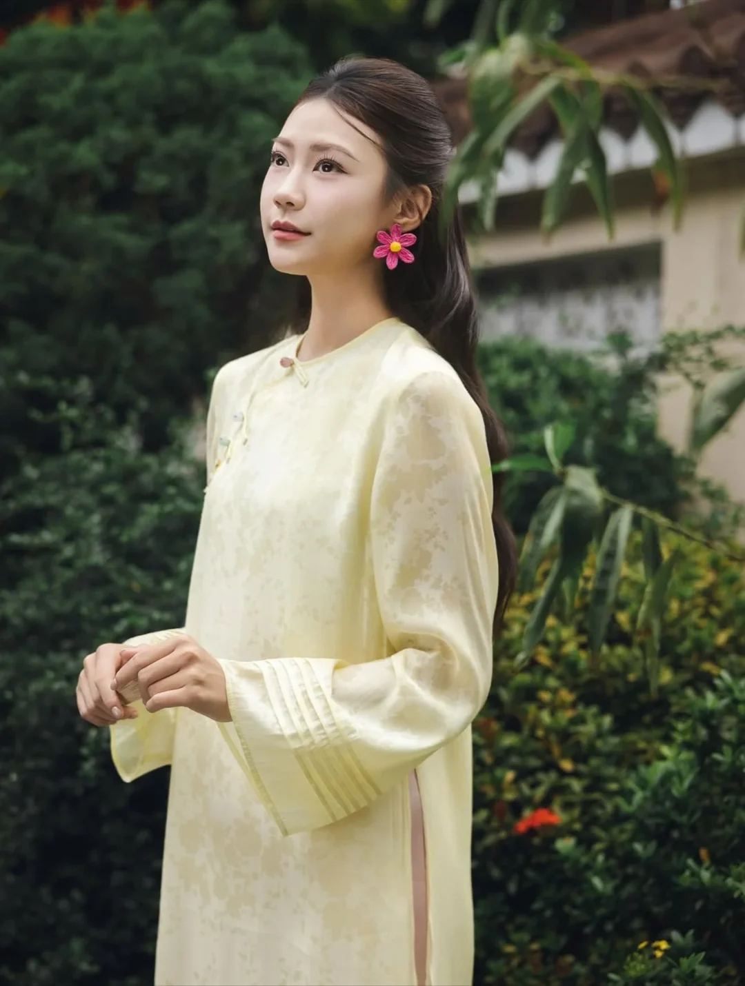 Photo 10 of Áo dài vàng nhạt Thanh Anh nữ