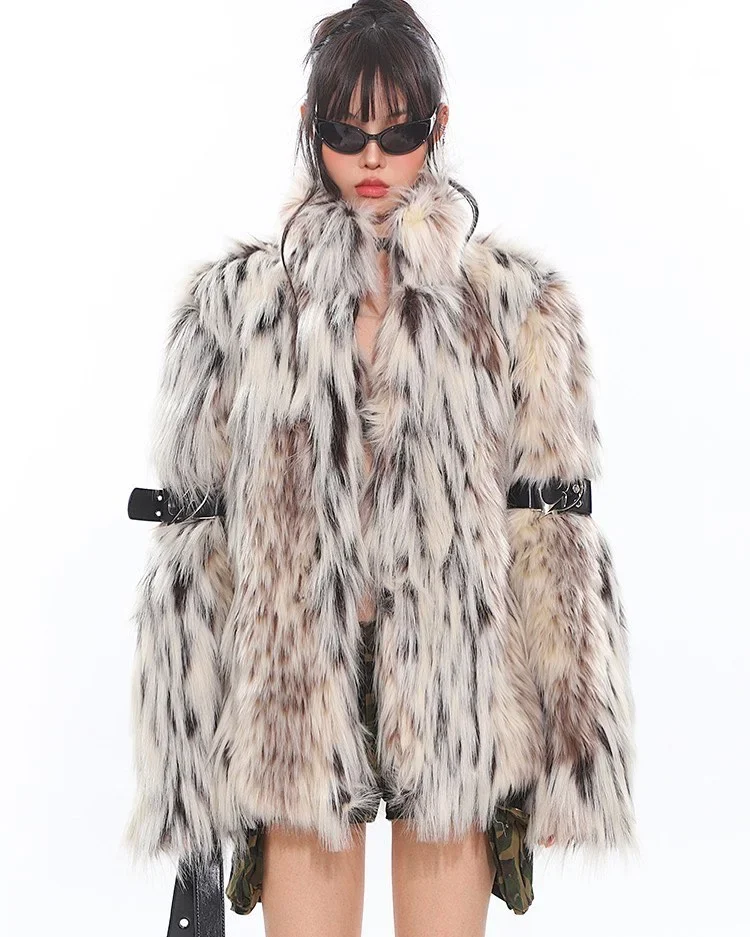 Photo 8 of Áo khoác lông cổ cao nữ oversize xám
