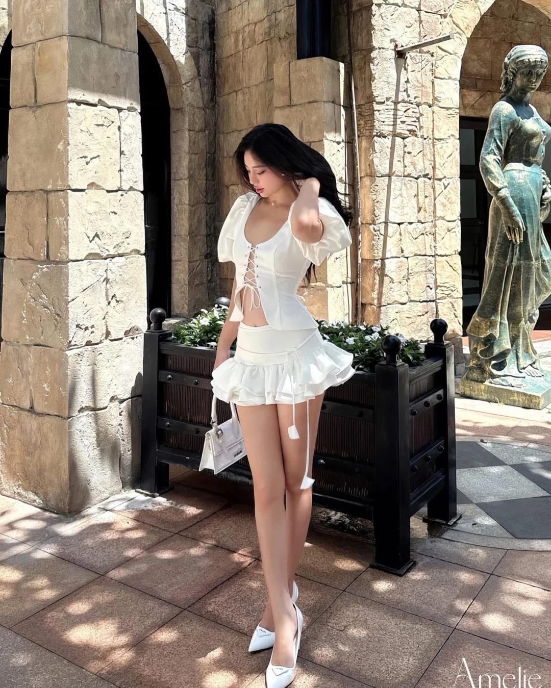 Photo 8 of Set croptop trắng Amelie Ravish ST0007