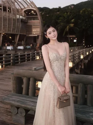 Ảnh 2 của Đầm ren đắp dáng dài DK0025 trắng