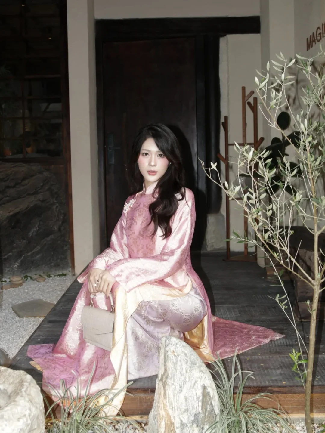 Photo 7 of Áo dài lụa hồng pastel Mộng Uyển