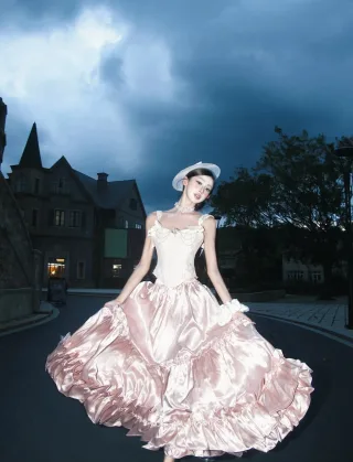 Ảnh 4 của Bộ corset Princess Cynthia trắng kem và chân váy hồng xòe