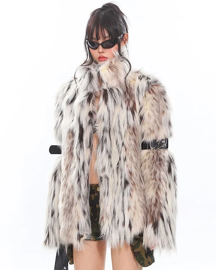Photo 6 of Áo khoác lông cổ cao nữ oversize xám