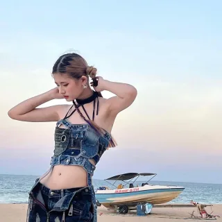 Ảnh 2 của Áo crop denim custom halter CHU DADA