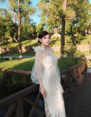 Photo 4 of Đầm Iris DK0011 satin trắng kem dạ hội