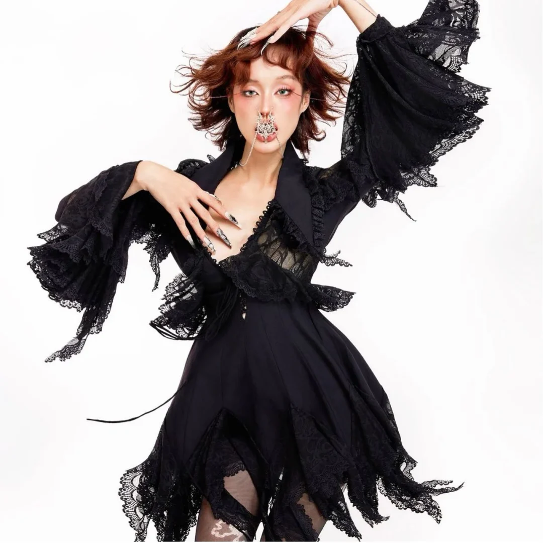 Ảnh 3 của Váy ren đen rũ gothic Muffin Dress