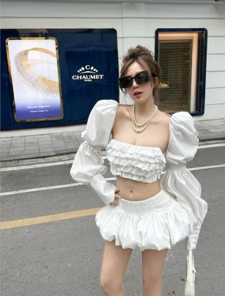 Ảnh 1 của Set Croptop Bèo Nhún Chân Váy Bong Bóng Monica