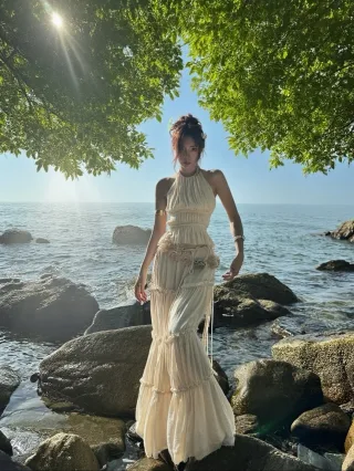 Ảnh 1 của Set Váy Maxi Boho Vyve Kèm Vòng Hoa