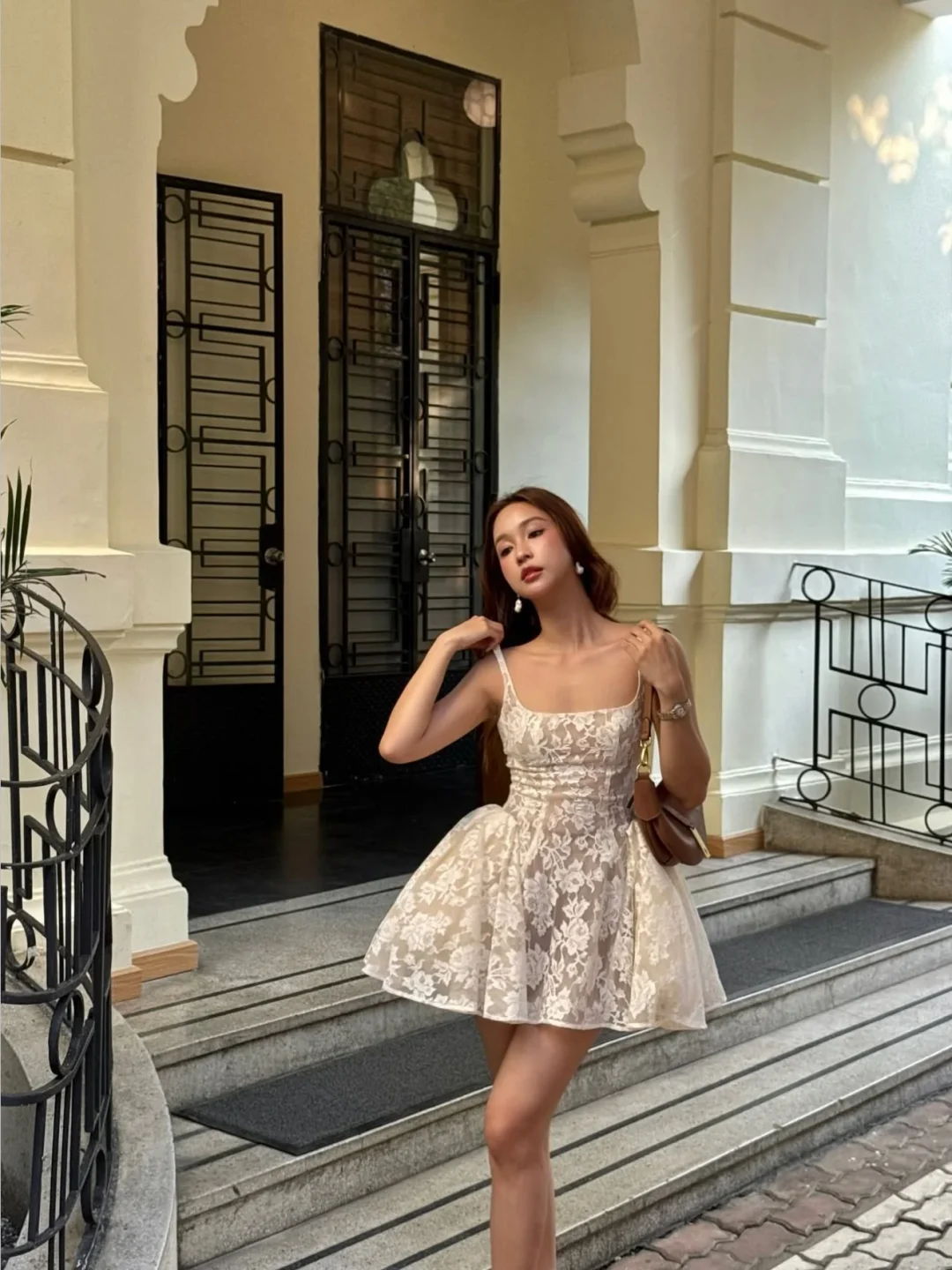 Ảnh 6 của Váy ren trắng Rosalie ngắn nữ